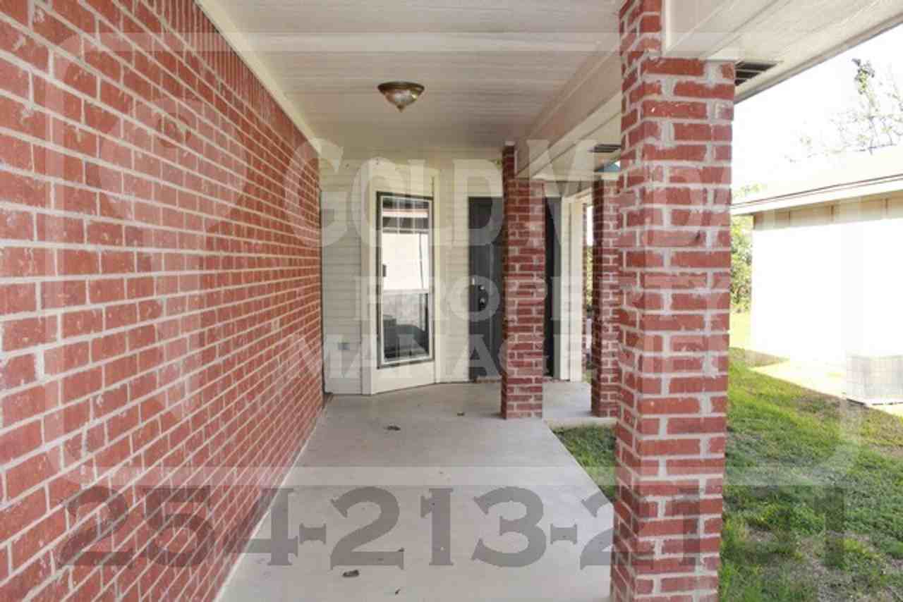 1621 Pontotoc Trace - Photo 3 of 25