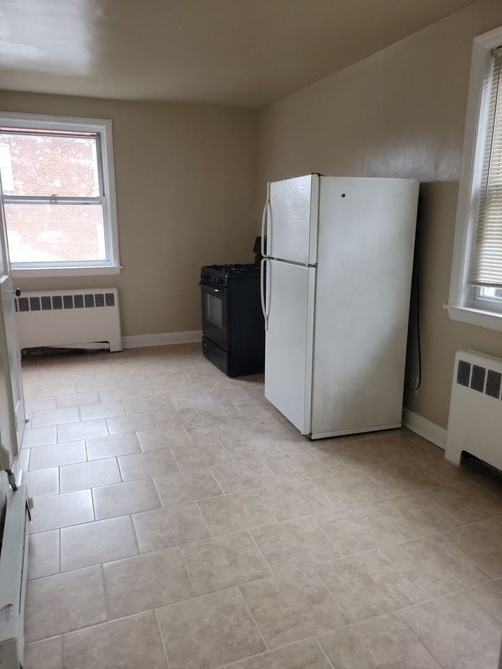 6394 Castor Ave. - Photo 2 of 11