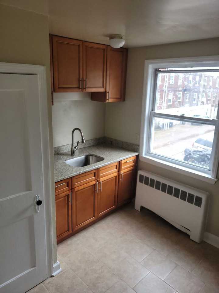 6394 Castor Ave. - Photo 3 of 11