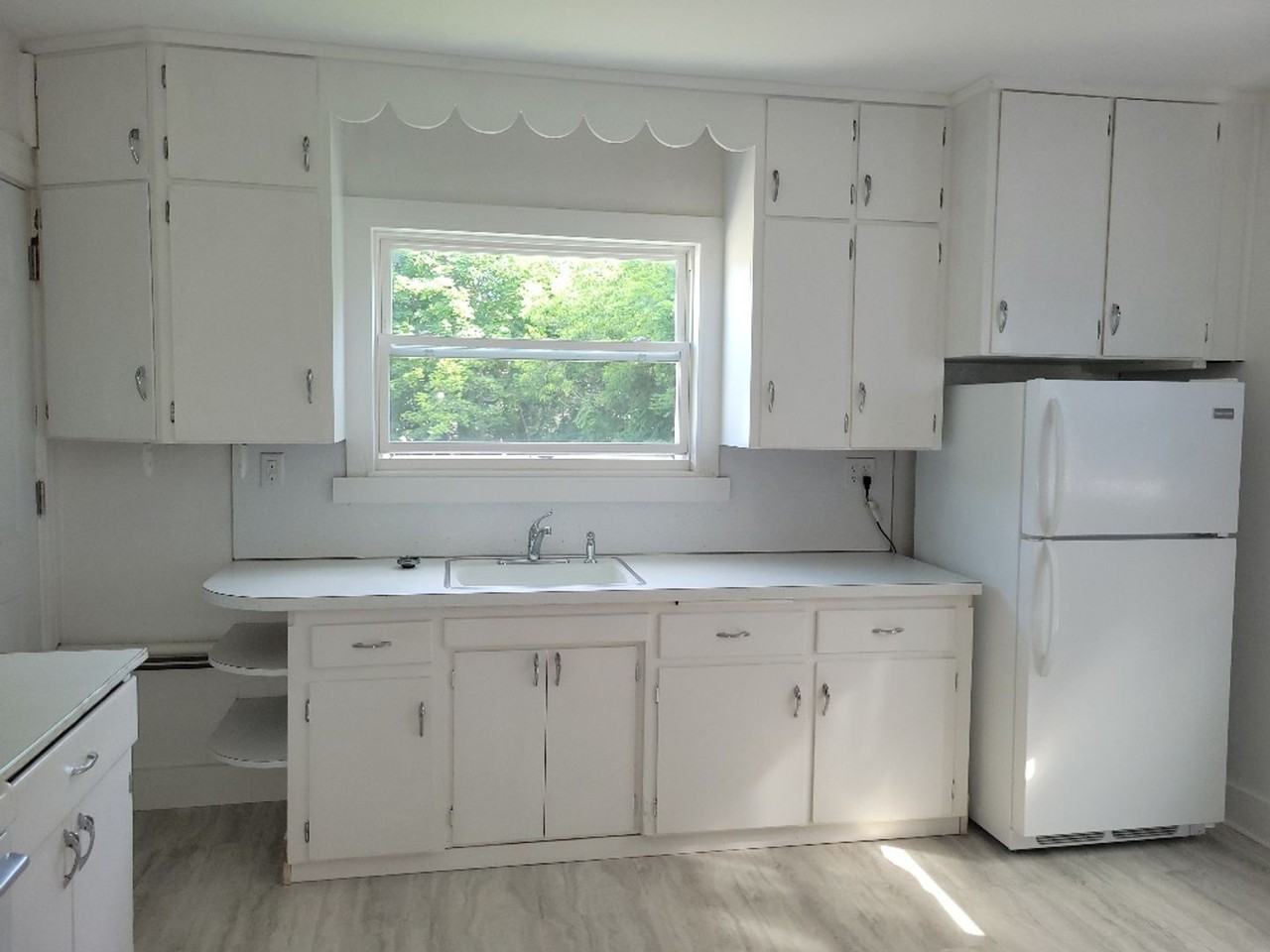 418 Hamilton Street - Photo 2 of 8