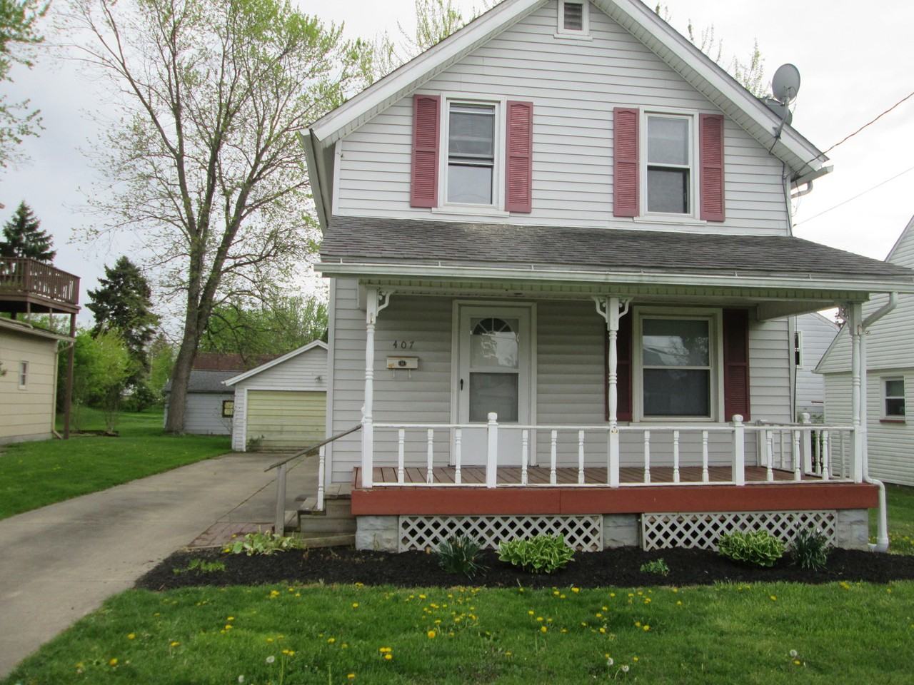 407 Churchill Rd - Photo 2 of 16