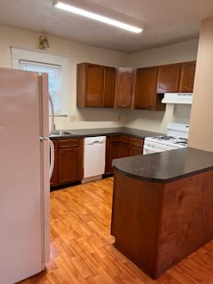 407 Churchill Rd - Photo 6 of 16