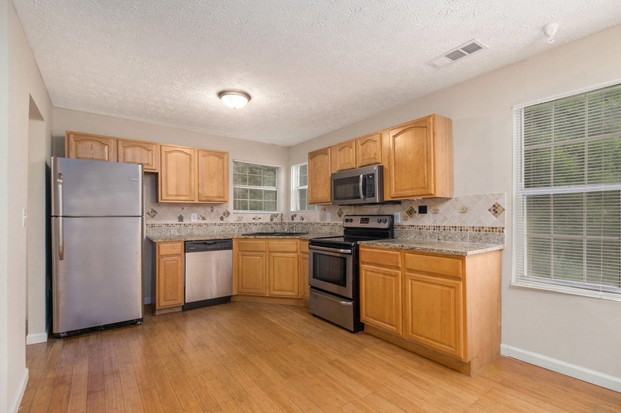 6509 Eastbriar Dr - Photo 6 of 19