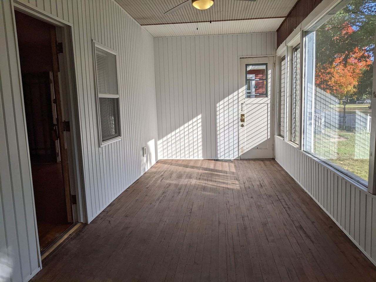 2216 N 7th St - Photo 3 of 12