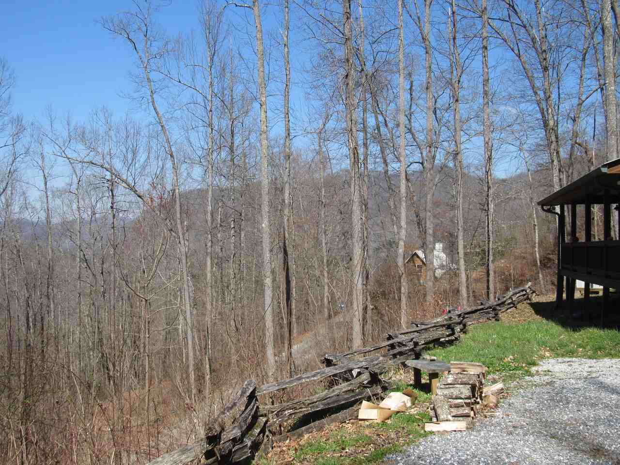 285 Canoe Creek Dr - Photo 2 of 25