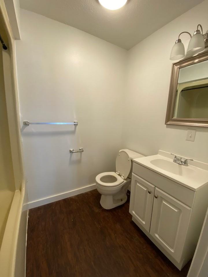 978 Manton Way - Photo 3 of 16