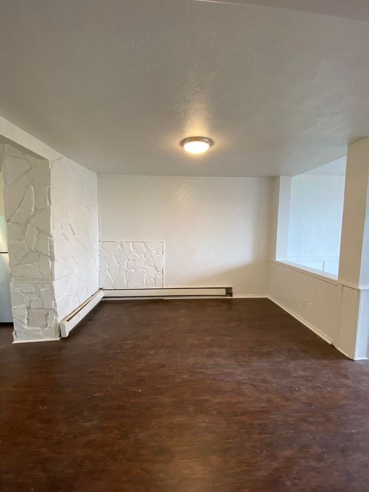 978 Manton Way - Photo 5 of 16