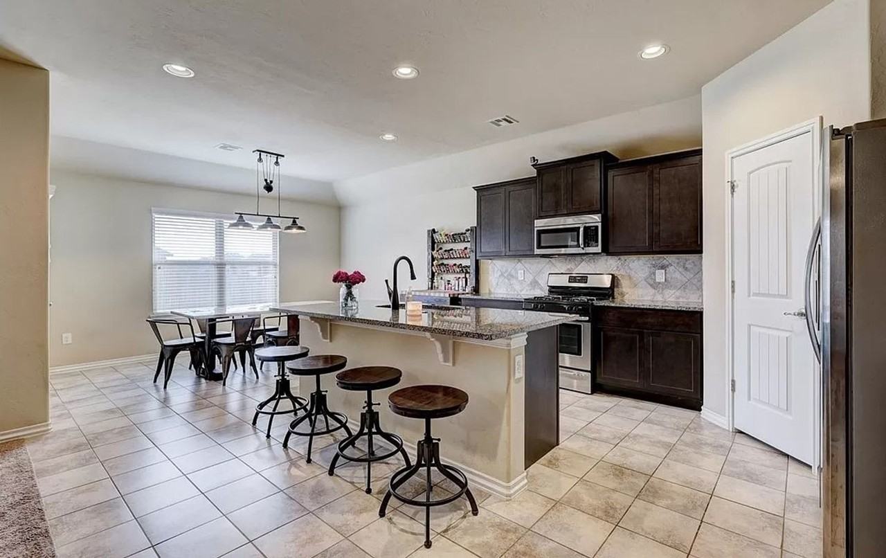 14825 Turner Falls Rd - Photo 3 of 9