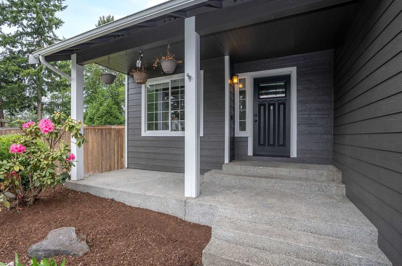 17316 87th Avenue Ct E - Photo 2 of 27