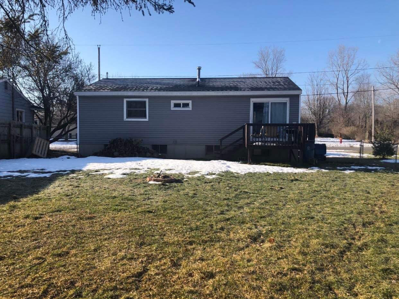 948 Greenwood St - Photo 2 of 14