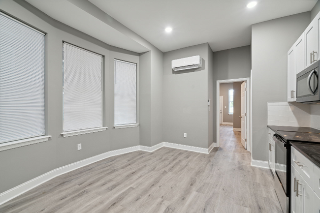 5050 Walnut St #1 - Photo 3 of 5