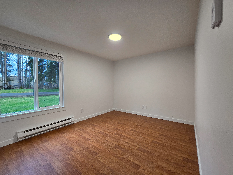 9827 158th St E #2 - Photo 6 of 11