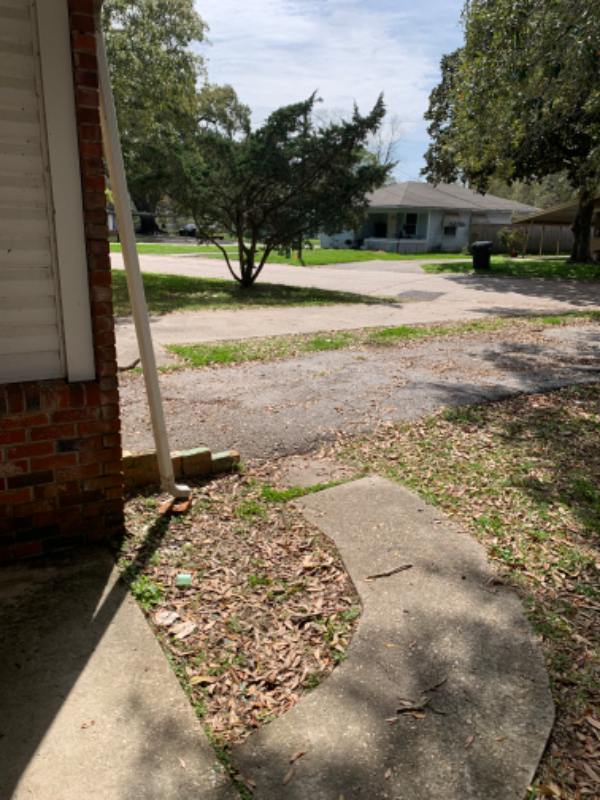 705 Hacker St - Photo 2 of 16