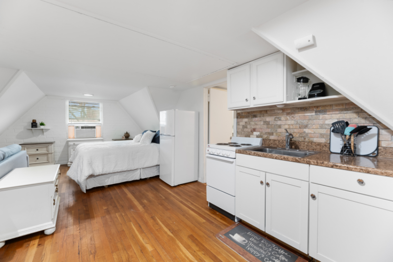 804 N Perry Ave - Photo 2 of 15