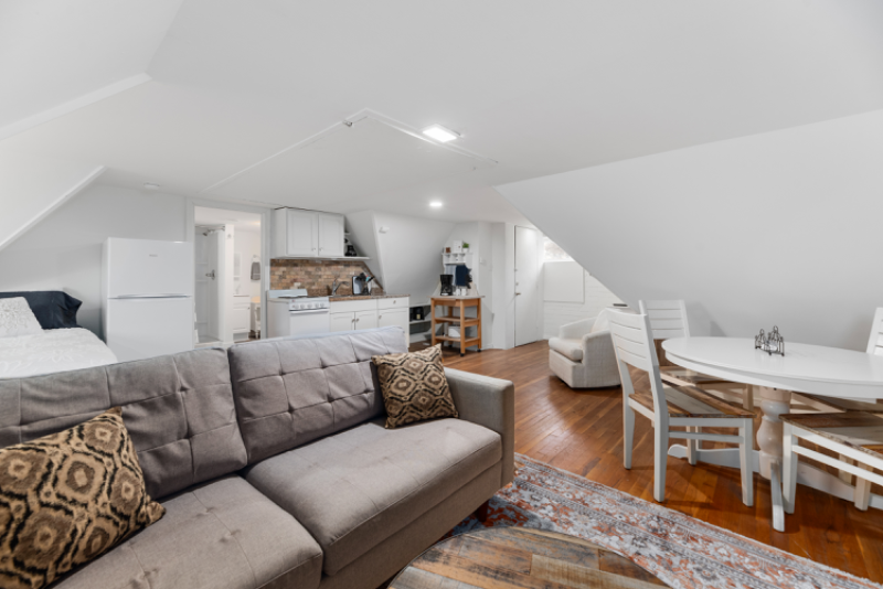 804 N Perry Ave - Photo 4 of 15