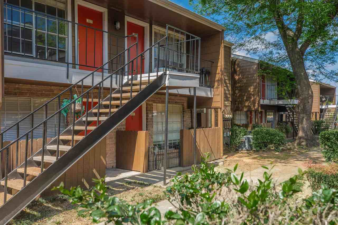 Park on Burke - Photo 5 of 50