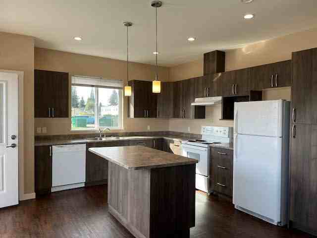 742 Dogwood Street - Photo 2 of 12