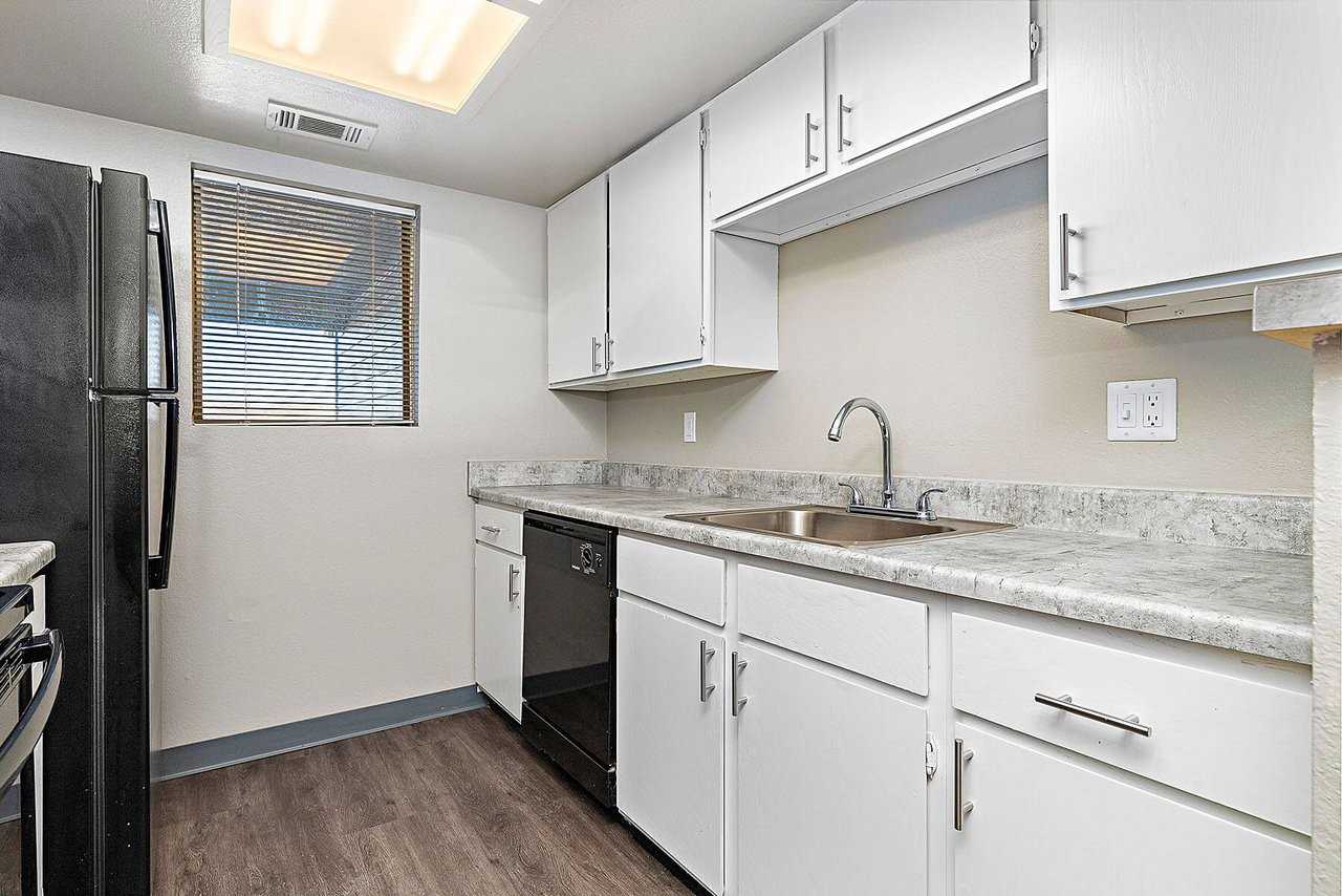 Timberlane Village Apartments - Photo 2 of 38