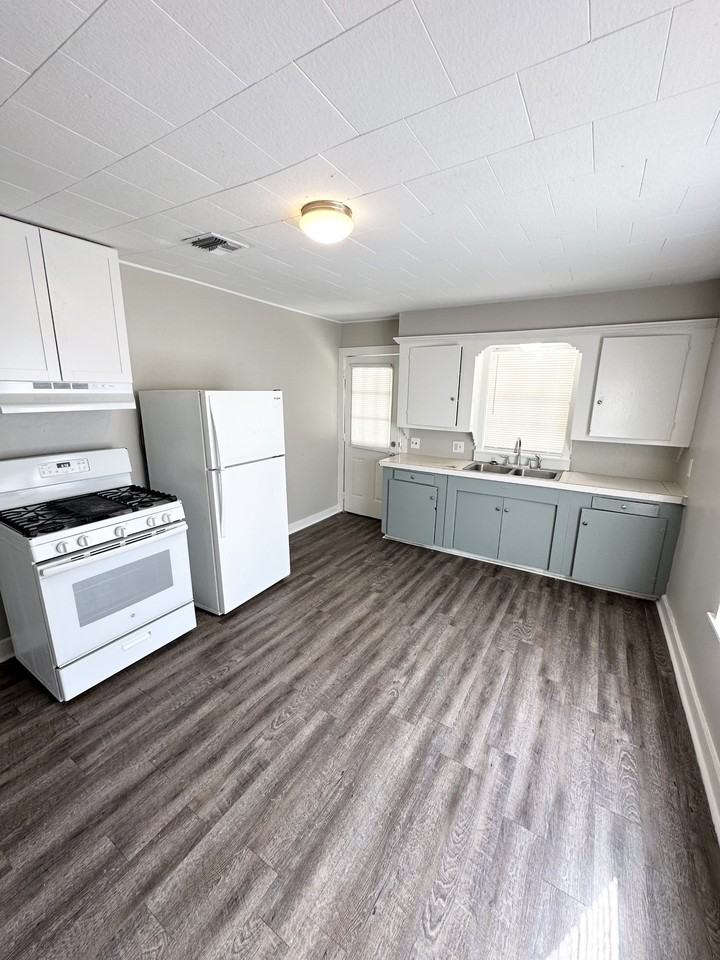 204 Debaillon St #NA - Photo 2 of 7