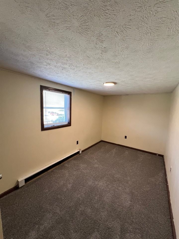 355 Madison St #NA - Photo 2 of 8