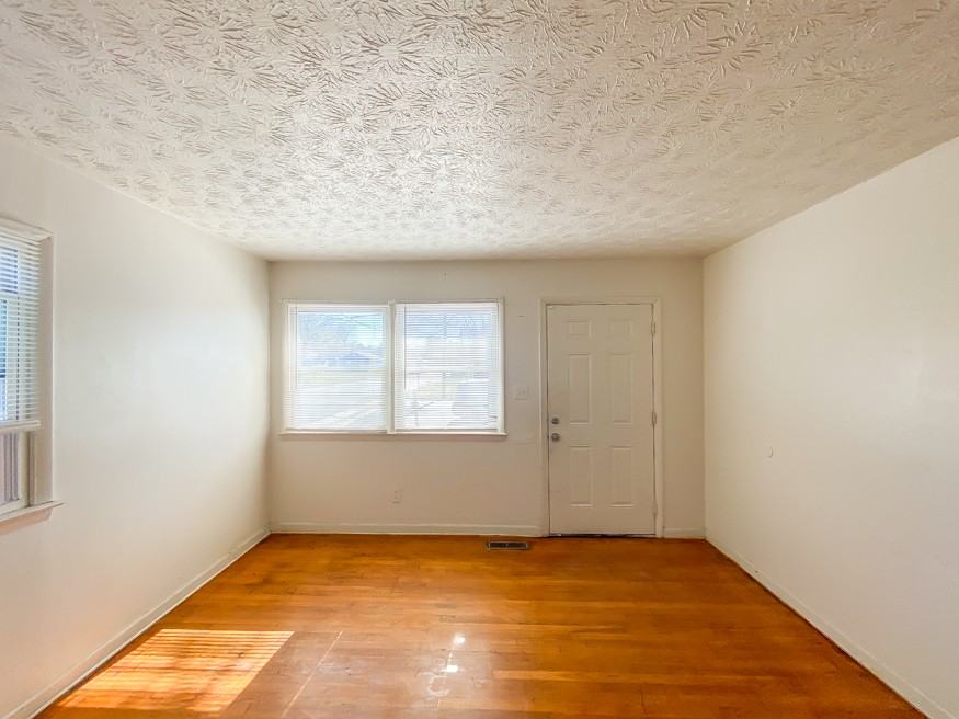 559 S 22nd Ave #NA - Photo 7 of 10