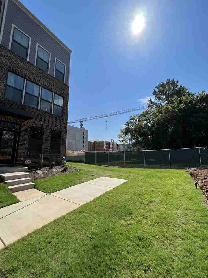 1120 Gleason Way #1120 - Photo 3 of 36