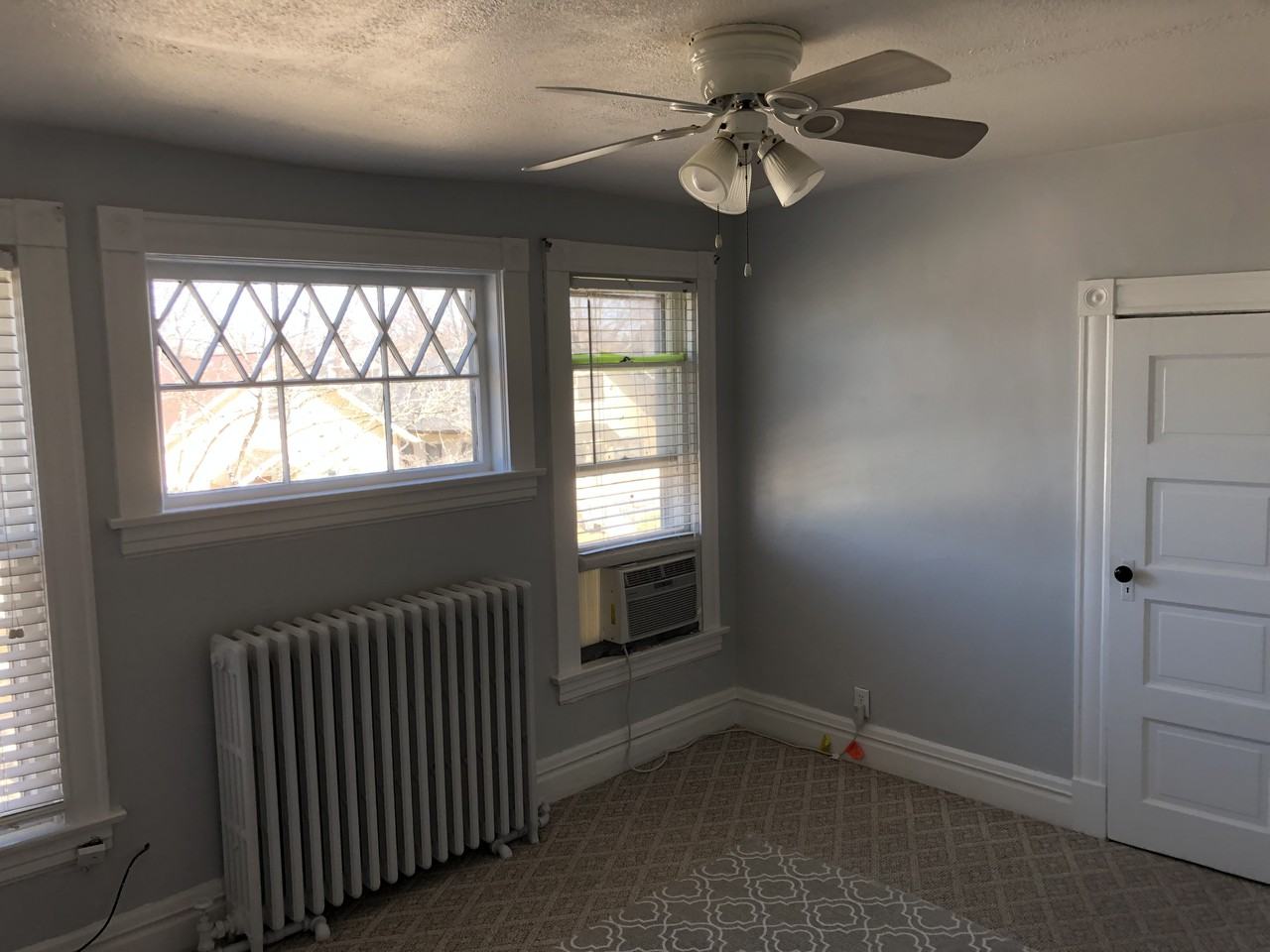 416 La Salle Ave #2 - Photo 3 of 6