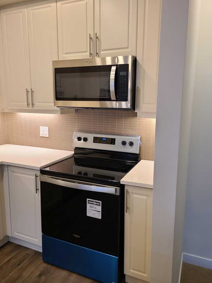 590 North Service Road #75 - Photo 7 of 19