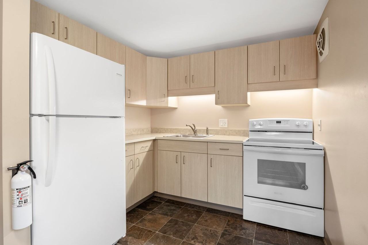 Stonewood Apartments - Photo 3 of 8