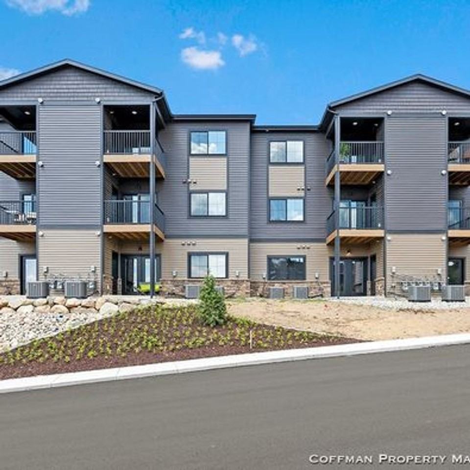 Northern Dell Commons - Photo 6 of 48