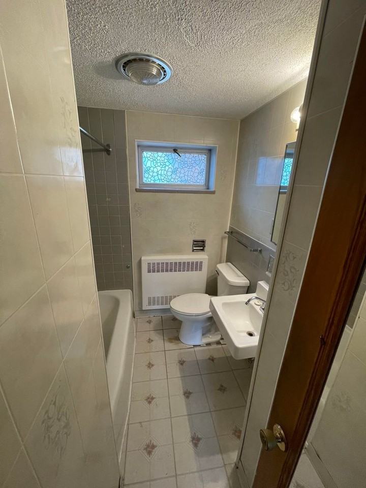 Six Sixteen - Photo 7 of 11