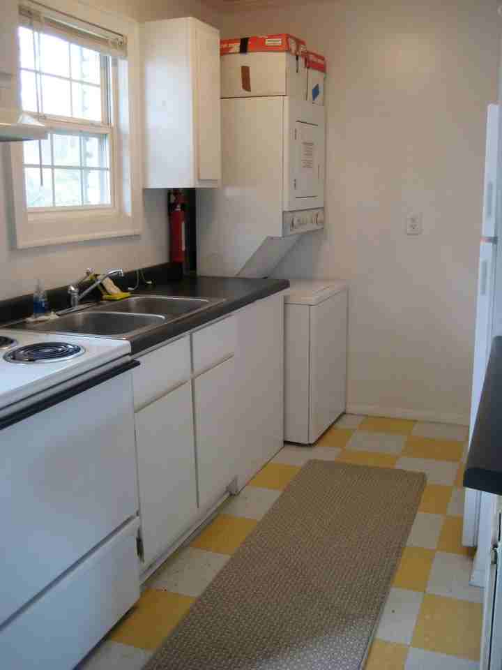 SeVille Apt. - Photo 6 of 13