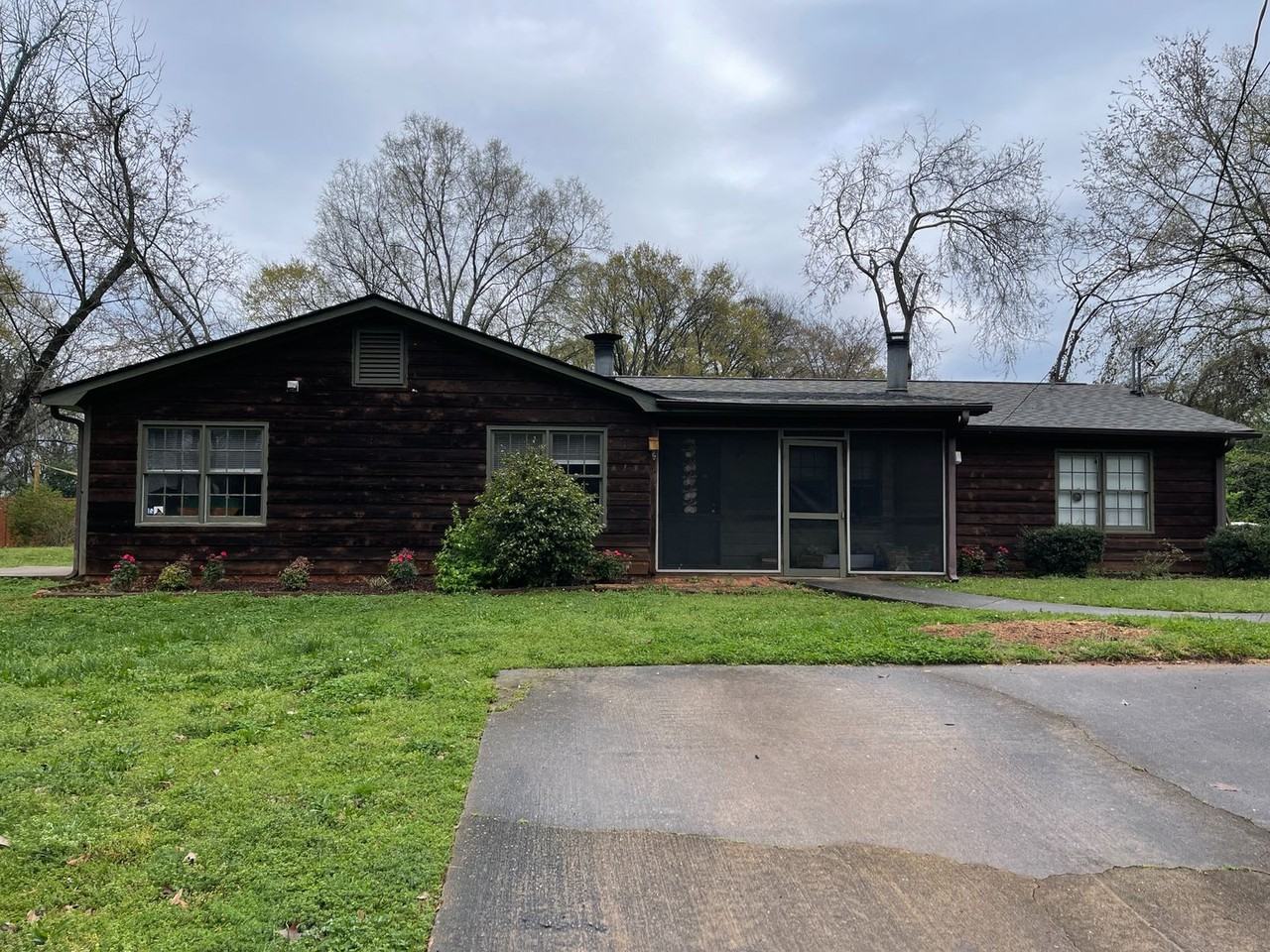 442 Yonah Ave - Photo 3 of 6