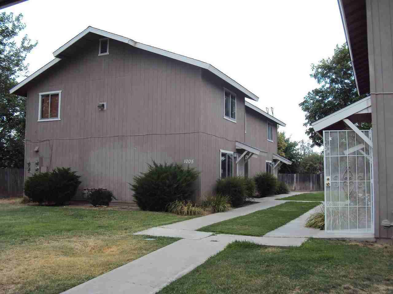 1005 N. Divisadero Street - Photo 2 of 13