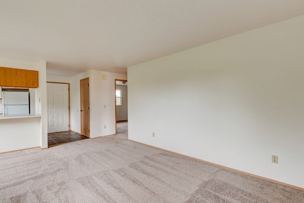 106 S Main St #4 - Photo 5 of 15