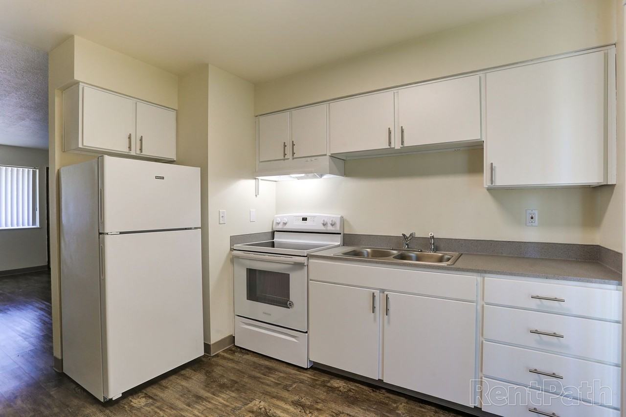 Arrowsmith Apartments^ - Photo 7 of 49