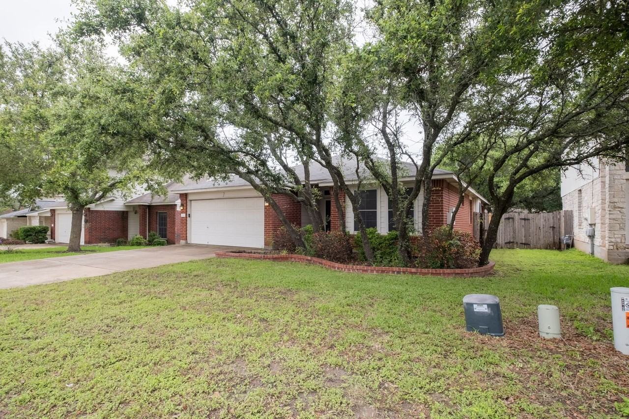 3412 Flowstone Ln - Photo 2 of 25