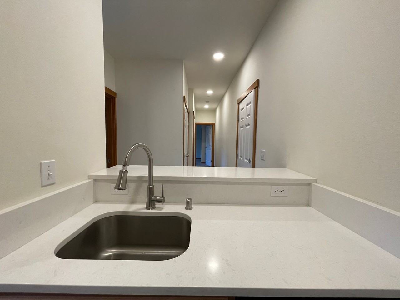 1111 N Forest St - Photo 7 of 19