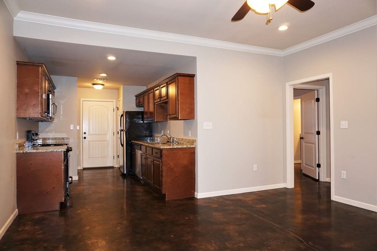 3901 Hill - Photo 3 of 12