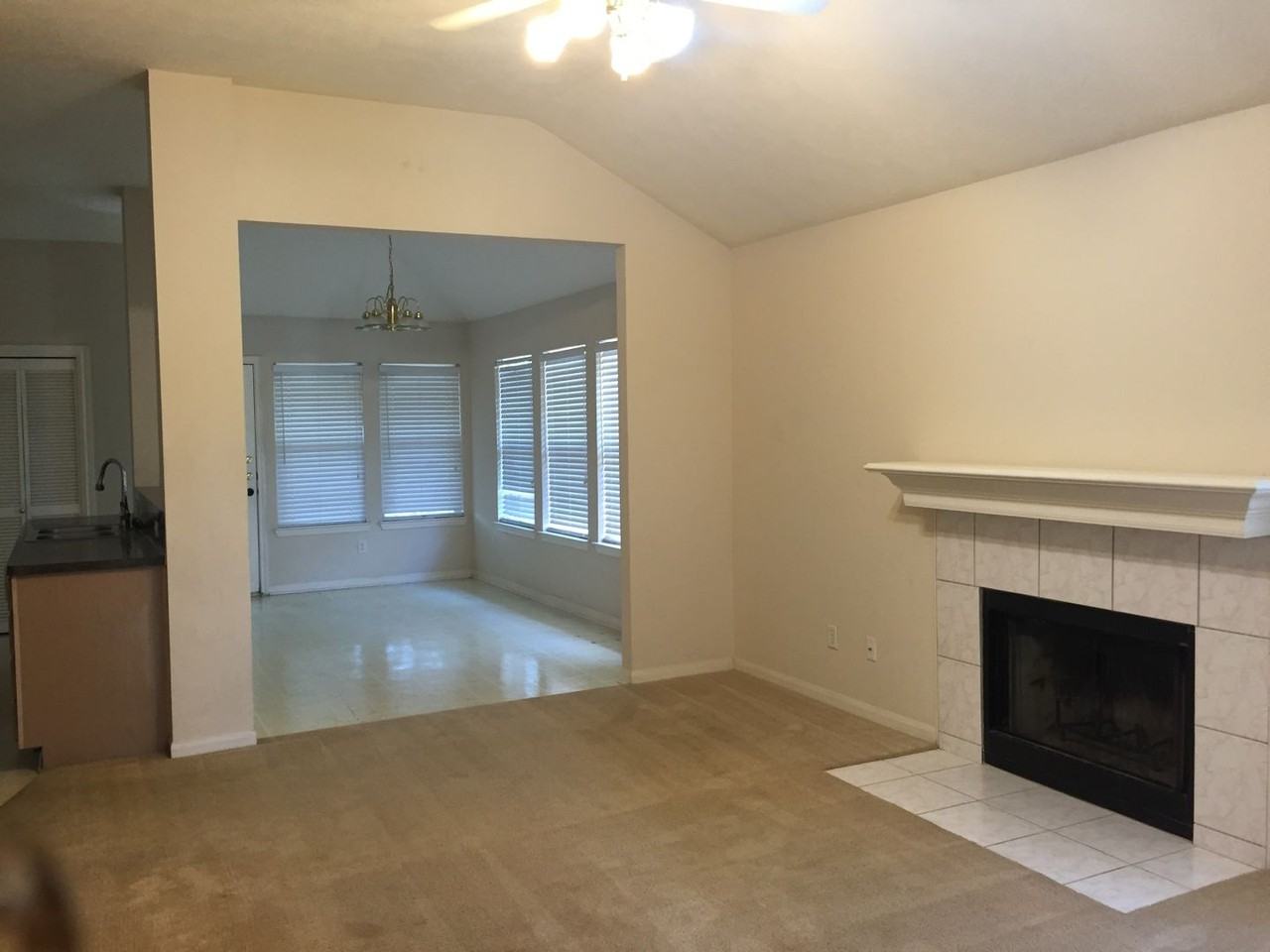 411 Pronghorn Loop - Photo 2 of 14