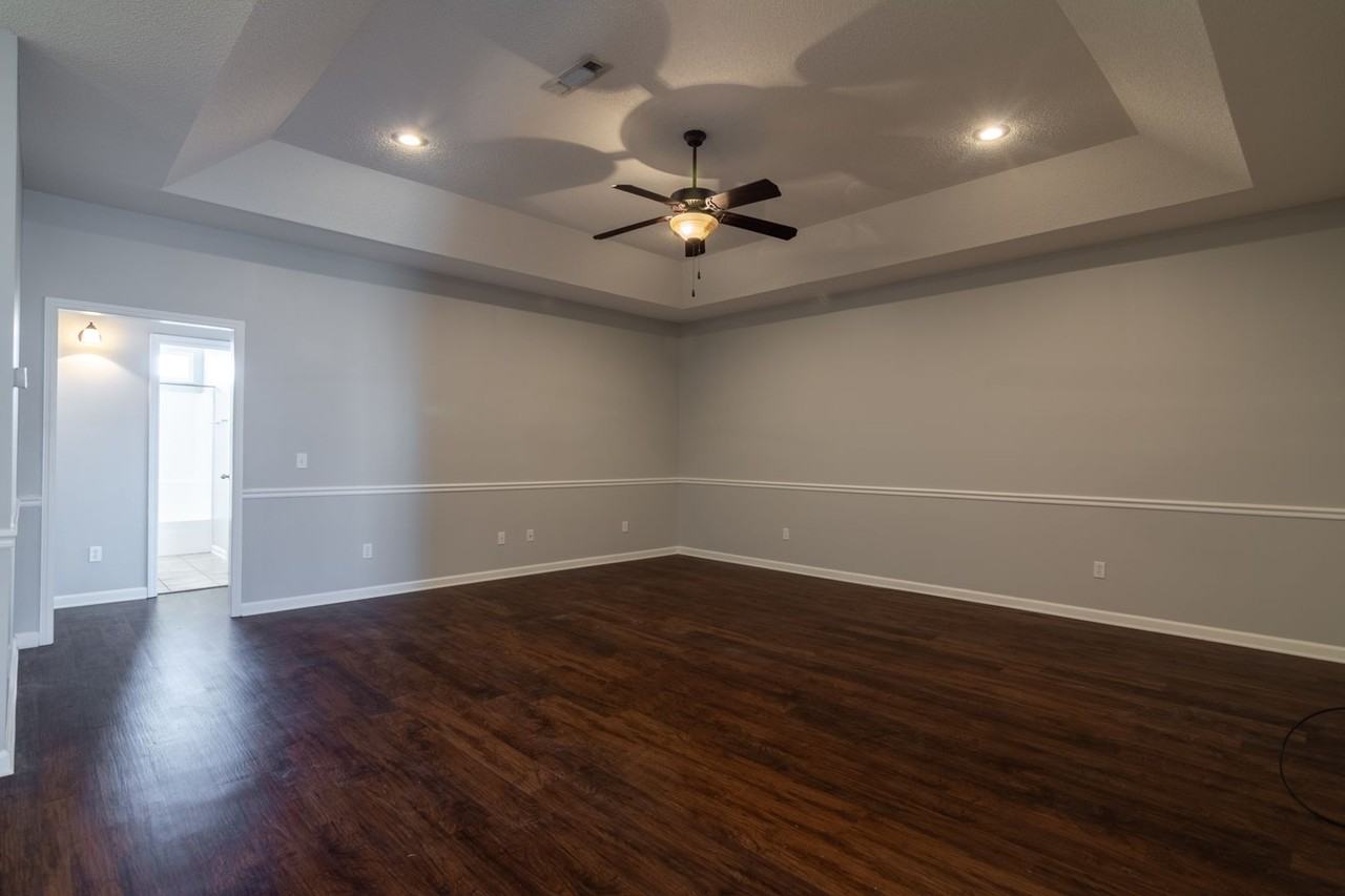 170 Concord Ave - Photo 4 of 13