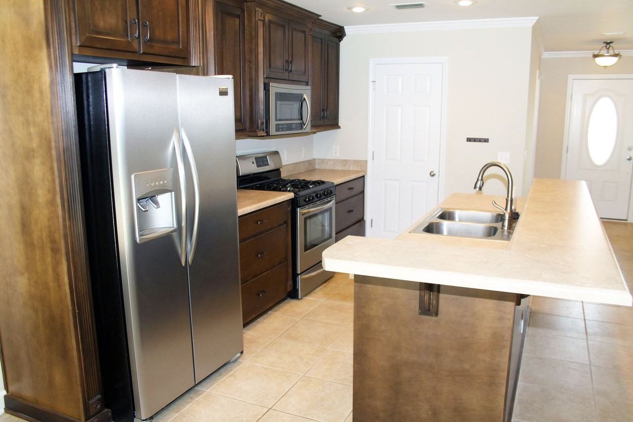 113 Stonehedge Dr - Photo 3 of 34