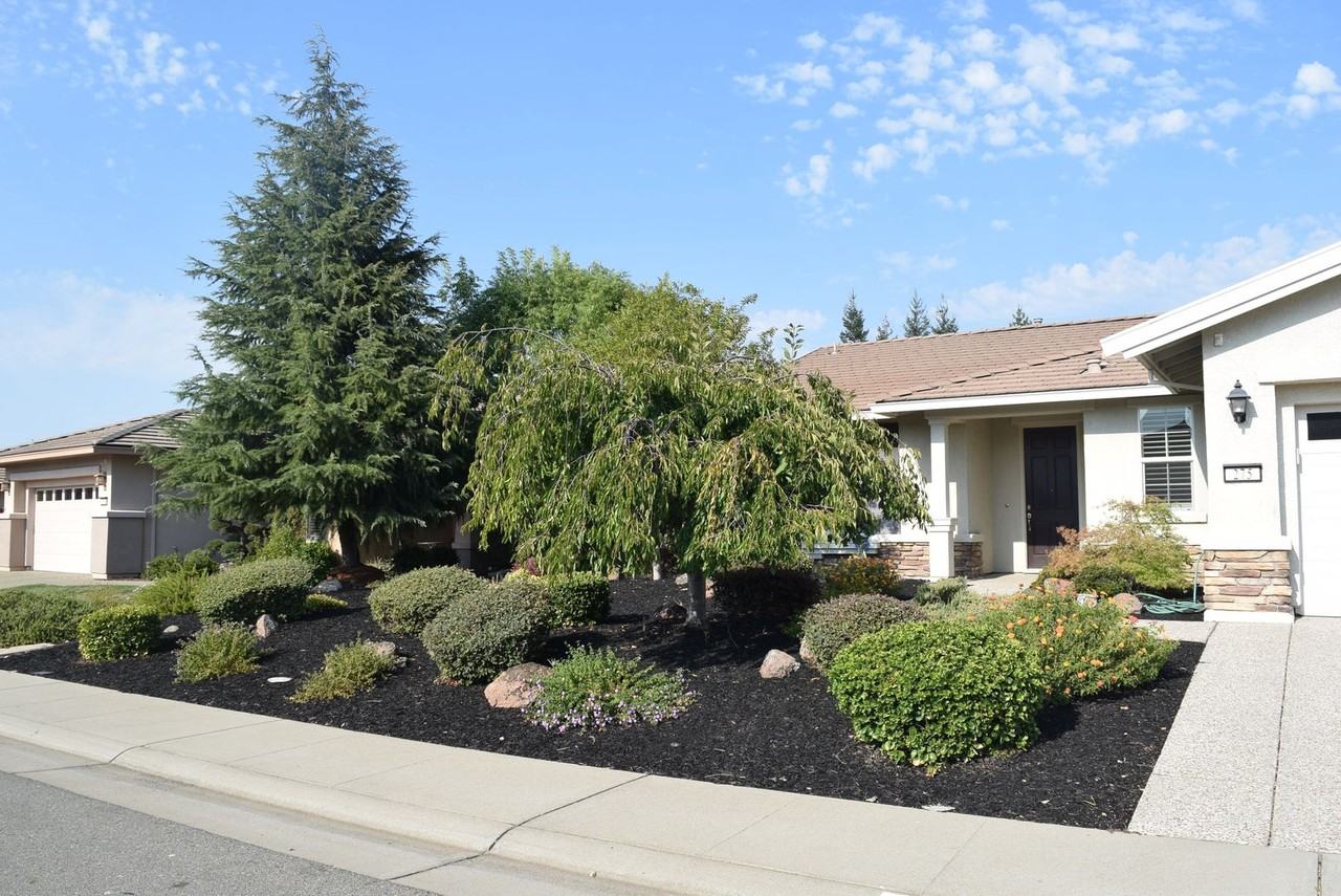 275 Snapdragon Ln - Photo 2 of 17