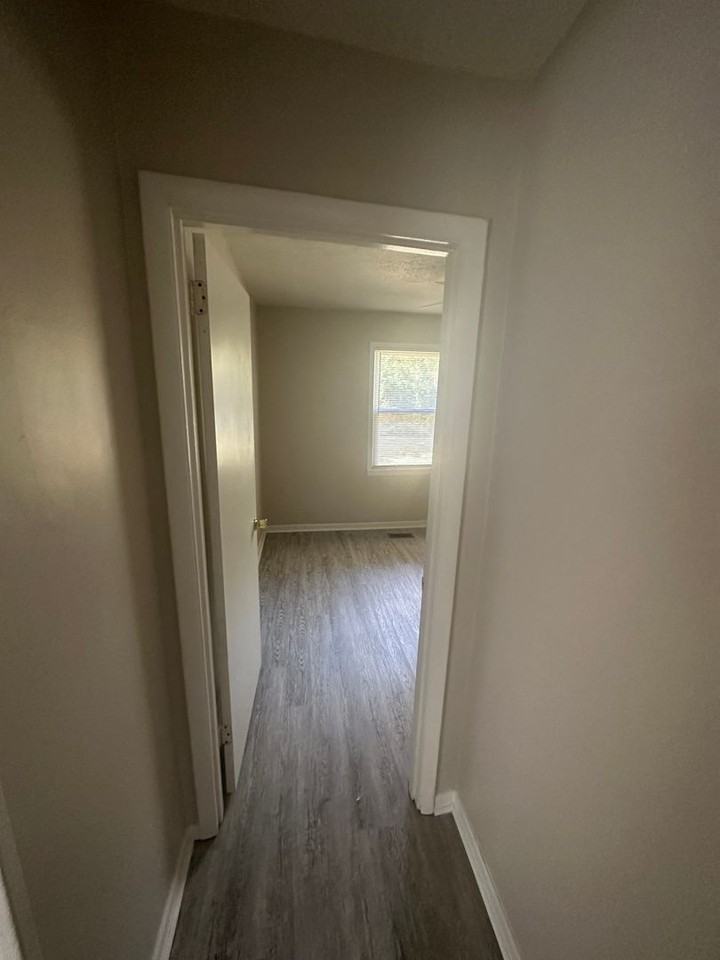 107 Chamberlain Cir - Photo 3 of 15