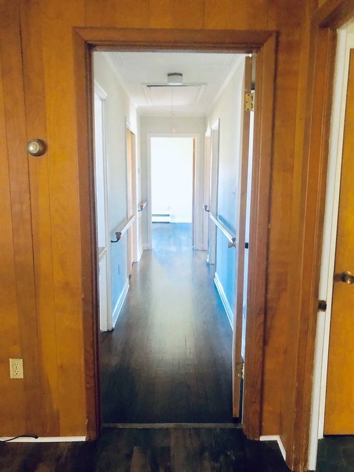 1455 Springsteen Rd - Photo 4 of 15