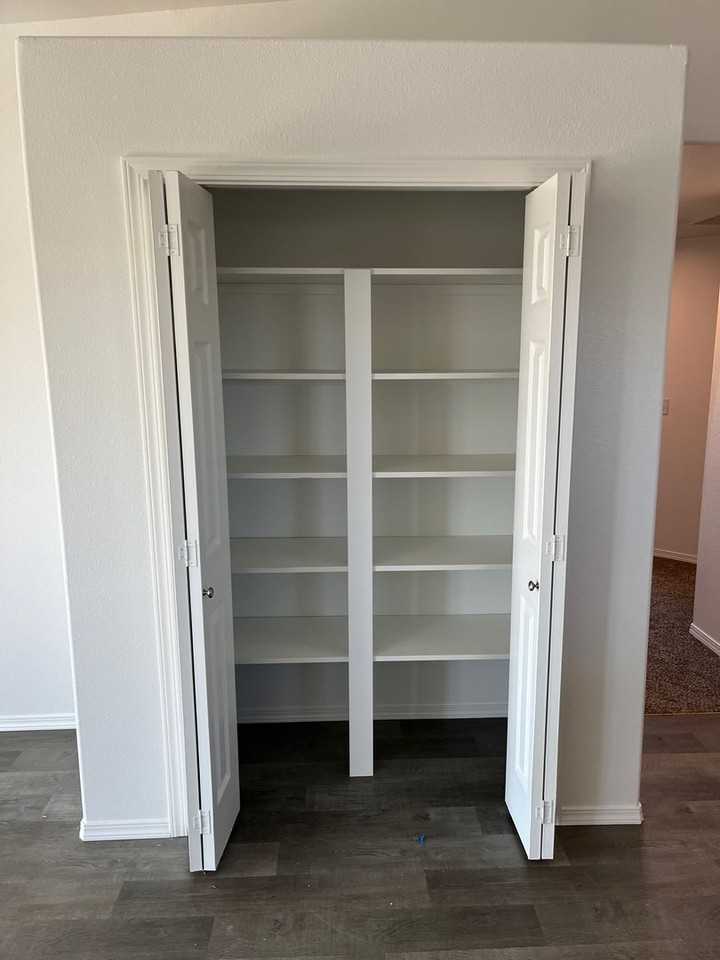1321 W Polo Ridge Dr - Photo 2 of 13