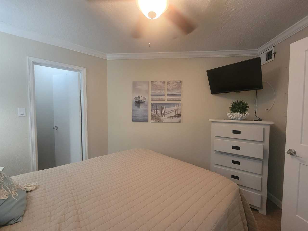 6300 Seawall BoulevardUnit 3121 #3121 - Photo 6 of 29