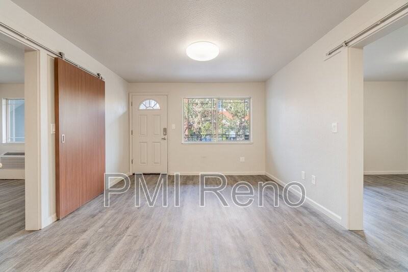 645 S Virginia St #10 - Photo 4 of 16