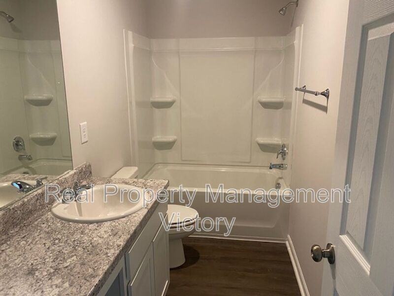 104 Marina Dr - Photo 7 of 13