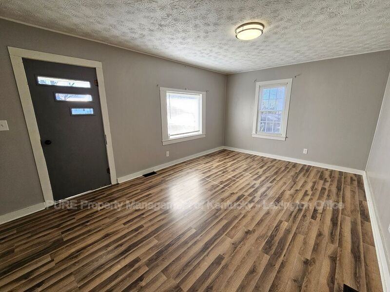 673 Bellows Mill Rd - Photo 3 of 20